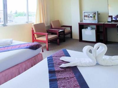 Chumphon Palace - 21