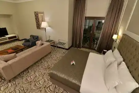 Ramada & Suites by Wyndham Istanbul Merter - 88