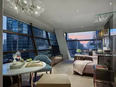 Rosewood Bangkok - 36