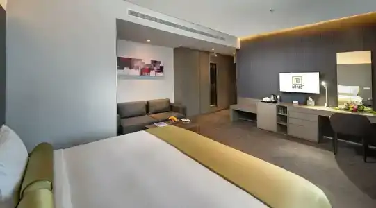 72 Sharjah - 52