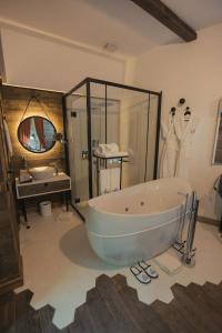 Cephanelik Butik - 87