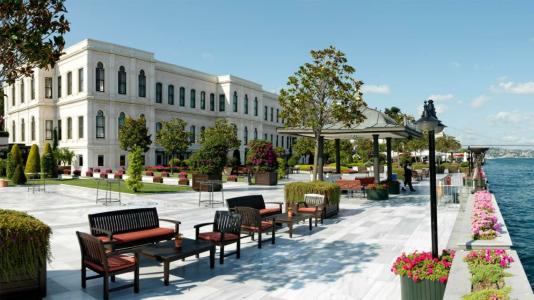 Four Seasons Istanbul at the Bosphorus - 20