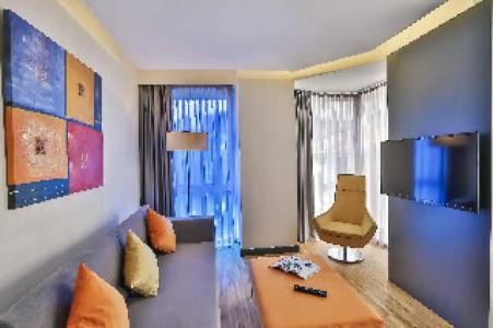 Business Life Boutique & Spa - 94