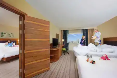 Hilton Garden Inn Ras Al Khaimah - 99