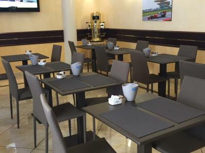 Mokinbas Baviera - 94