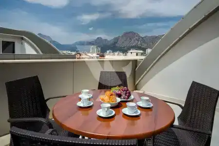 Onkel Rada Apart - 4