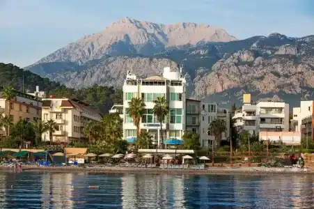 Romeo Beach
