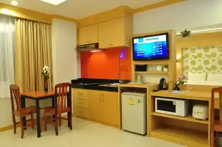 Green Harbor & Service Apartment - 22