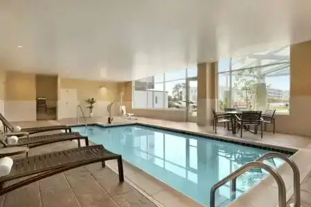 Hyatt Place Virginia Beach Town Center - 4