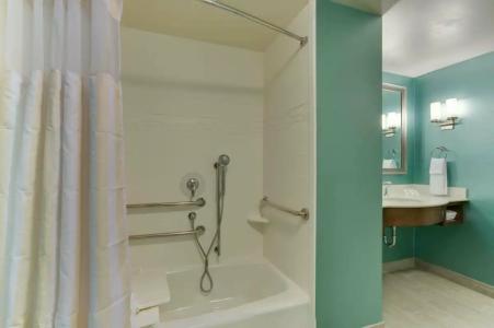 Hilton Garden Inn Daytona Beach Oceanfront - 85