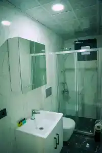 White Golden Suite - 84