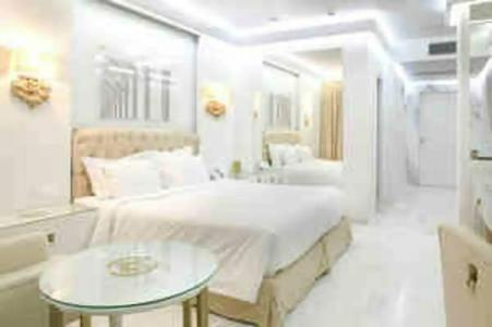 Royal Marmin Bay Boutique & Art - 60