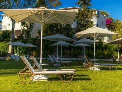 LIV by Bellazure - 12