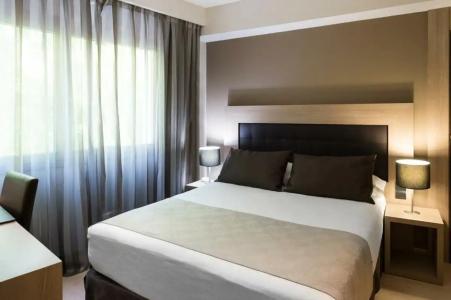 Catalonia Atenas - 80