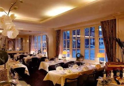 Courtyard by Marriott Hamburg Airport - 57