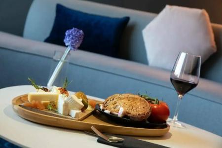 Renaissance Barcelona - 44