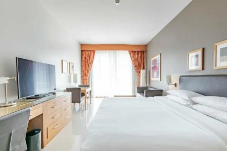 Four Points by Sheraton Downtown Dubai - 25