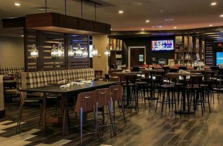 Deltas by Marriott Burlington - 12