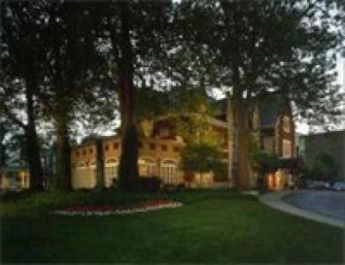 The Glidden House - 37