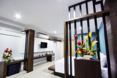 Maison de Cheer - 14