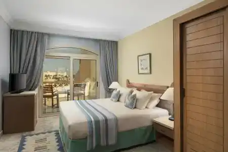 Royal Lagoons Resort & Aqua Park Families and Couples Only - 19