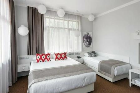 Delight Deluxe & Spa - 99