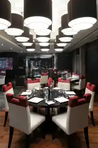 Address Montgomerie - 46