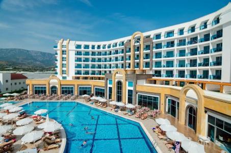 The Lumos Deluxe Resort & Spa