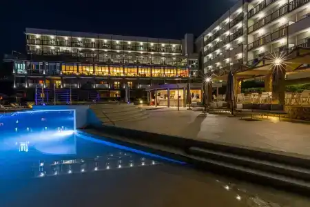 Ariti Grand - 2