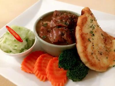 Surin Bay Inn - 29