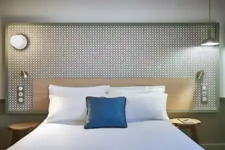 Cervantes by Happyculture - 71