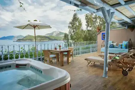 Beyaz Yunus - Adult Only - 38