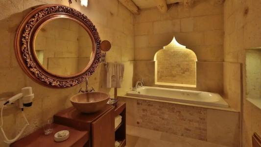 Golden Cave Suites - 15