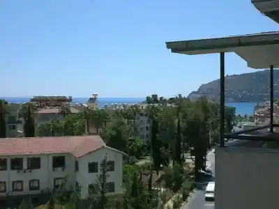 Lavinia Apart & - 23