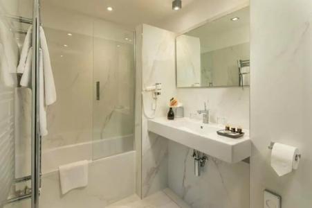 Continental Budapest - 33