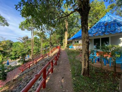 Koh Mak Buri Hut Natural Resort - 33