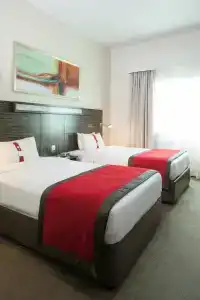 Holiday Inn Express Dubai Internet City, an IHG - 5