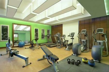 Hilton Garden Inn Dubai Al Muraqabat - Deira - 18
