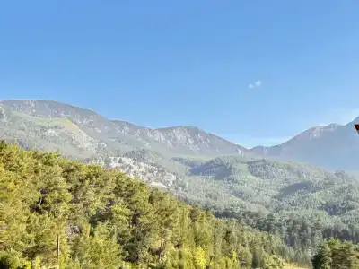 Ambassador Plaza - 77