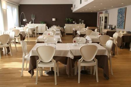 Helios & Restaurant - 59