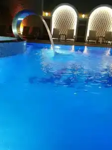 Lavinia Apart & - 87