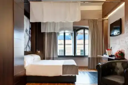 Dharma Luxury - 10