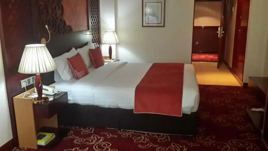 Dubai Grand by Fortune, Dubai Airport - 41