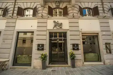 77 Seventy-Seven - Maison D'Art Collection