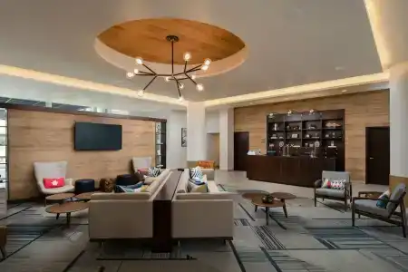 Four Points by Sheraton - 18