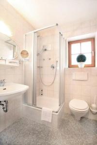 Blaue Gams ***S - 82