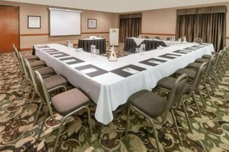 Wingate by Wyndham - Edmonton West - 14