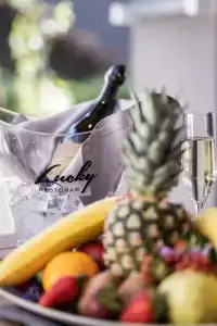 Unique Life Style - 98