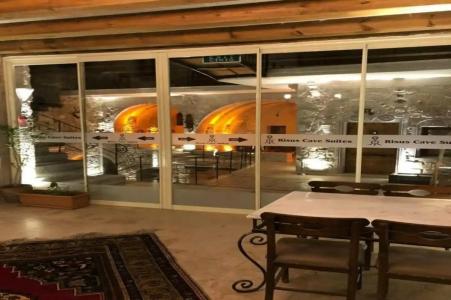 Risus Cave Suites - 10