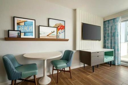 DoubleTree by Hilton Ocean City Oceanfront - 35